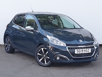 Used Peugeot 208 2019 for sale - 76187769: Photo