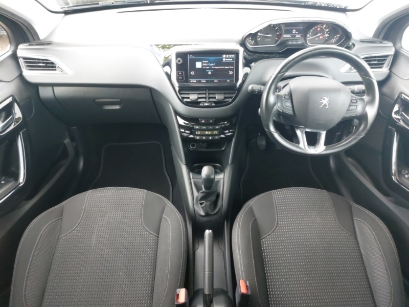 Used Peugeot 208 2019 for sale - 76187769: Photo 2