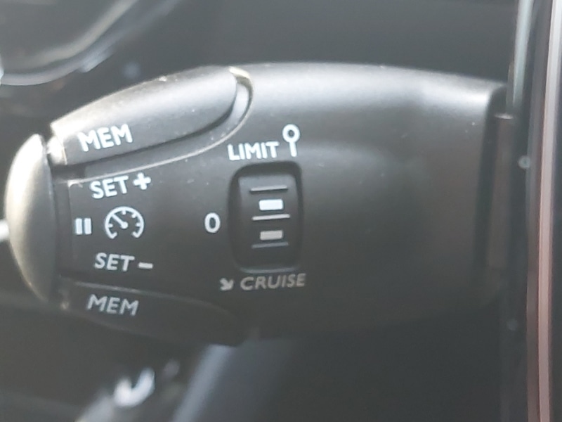 Used Peugeot 2008 2022 for sale - 76663920: Photo 12