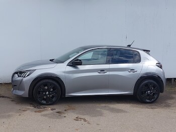 Used Peugeot 208 2023 for sale - 78777905: Photo
