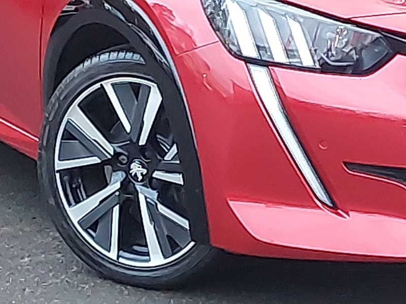 Used Peugeot 208 2020 for sale - 77028462: Photo 9