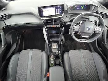 Used Peugeot 2008 2024 for sale - 79360868: Photo