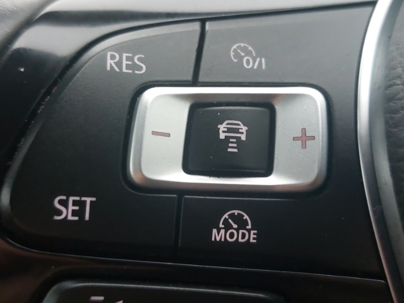 Used Volkswagen Golf 2017 for sale - 77034864: Photo 14