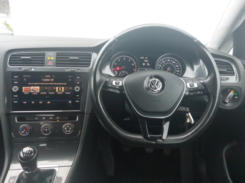 Used Volkswagen Golf 2017 for sale - 77034864: Photo 7