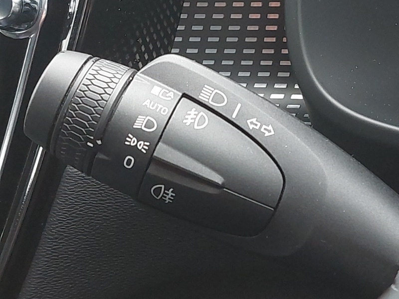 Used Volvo XC40 2024 for sale - 76331529: Photo 12