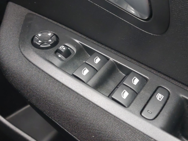 Used Peugeot 208 2023 for sale - 78169488: Photo 19