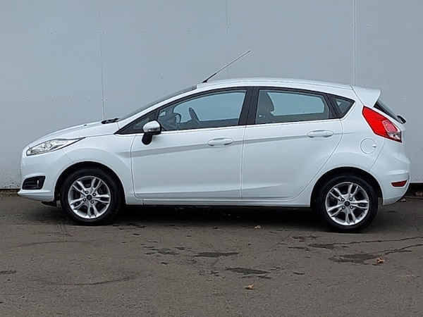 Used Ford Fiesta 2015 for sale - 76301821: Photo 4