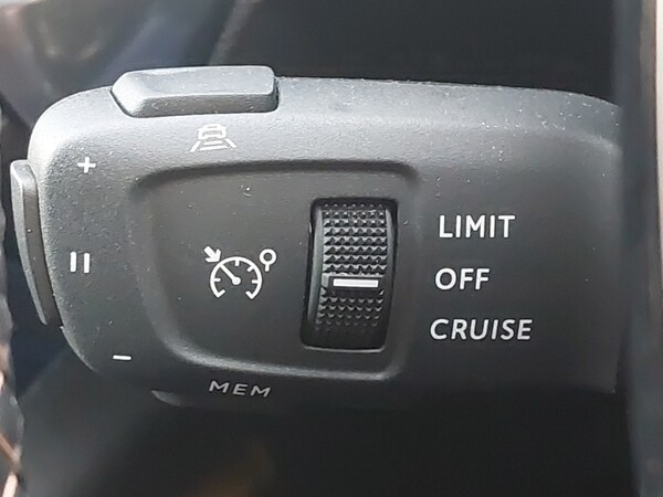 Used Peugeot 5008 2024 for sale - 76053763: Photo 14