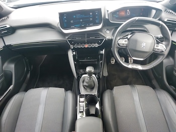 Used Peugeot 2008 2021 for sale - 77149943: Photo