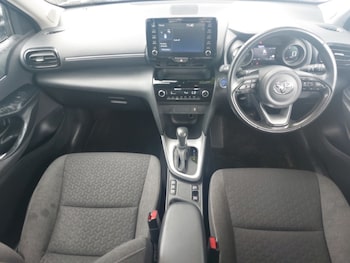 Used Toyota Yaris Cross 2023 for sale - 78617181: Photo