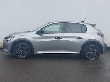 Used Peugeot 208 2021 for sale - 77623221: Photo