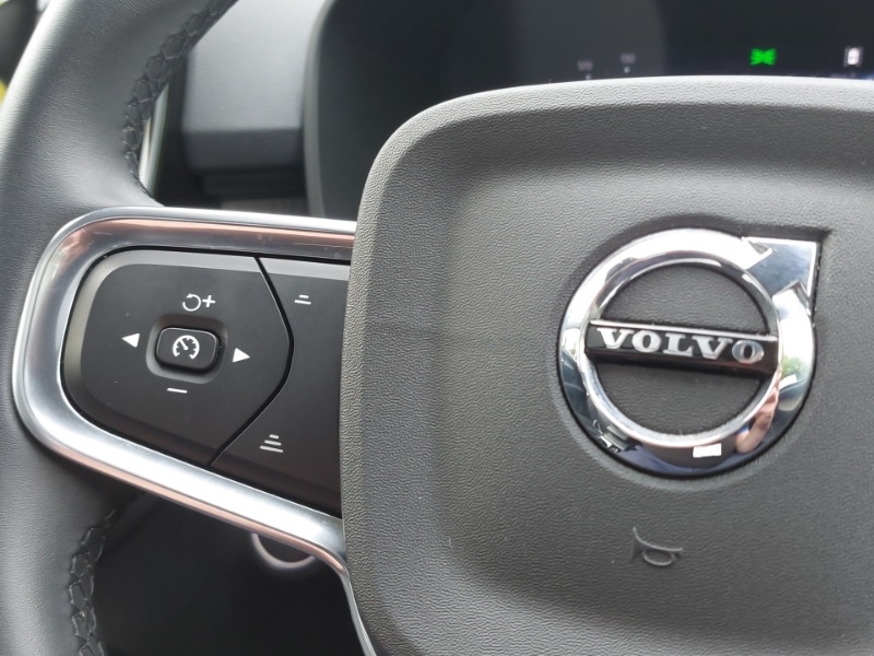 Used Volvo XC40 2024 for sale - 76880284: Photo 17