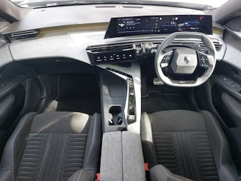 Used Peugeot 3008 2024 for sale - 76053672: Photo 2
