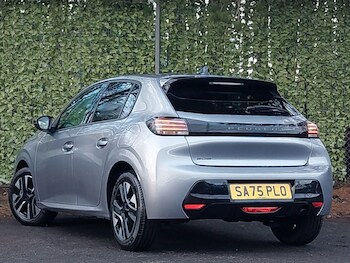Used Peugeot 2008 2025 for sale - 78872919: Photo
