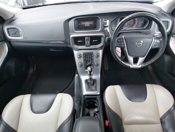 Used Volvo V40 2017 for sale - 78803542: Photo