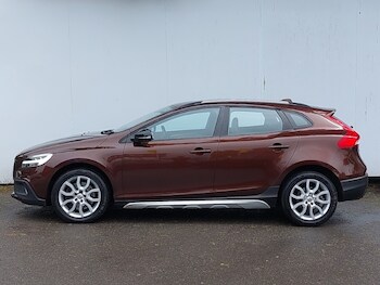 Used Volvo V40 2017 for sale - 78803542: Photo