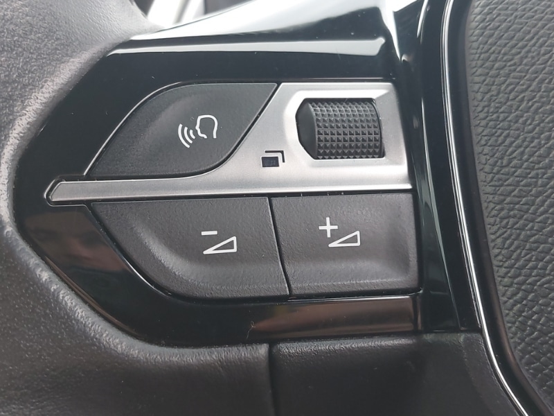 Used Peugeot 2008 2024 for sale - 77716629: Photo 12