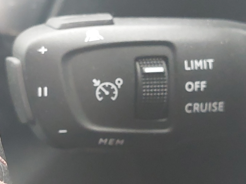 Used Peugeot 3008 2023 for sale - 78163918: Photo 15