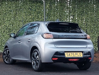 Used Peugeot 2008 2025 for sale - 78936841: Photo