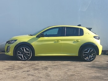 Used Peugeot 208 2024 for sale - 77776702: Photo