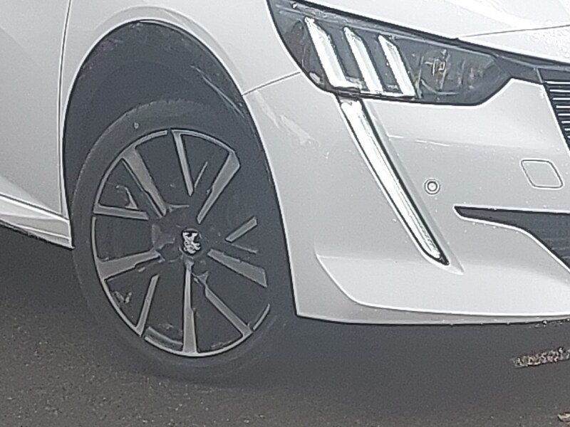 Used Peugeot 208 2023 for sale - 76779981: Photo 9