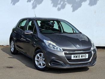 Used Peugeot 208 2018 for sale - 79171109: Photo