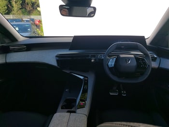 Used Peugeot 5008 2025 for sale - 75645350: Photo