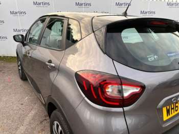 Used Renault Captur 2019 for sale - 72743372: Photo