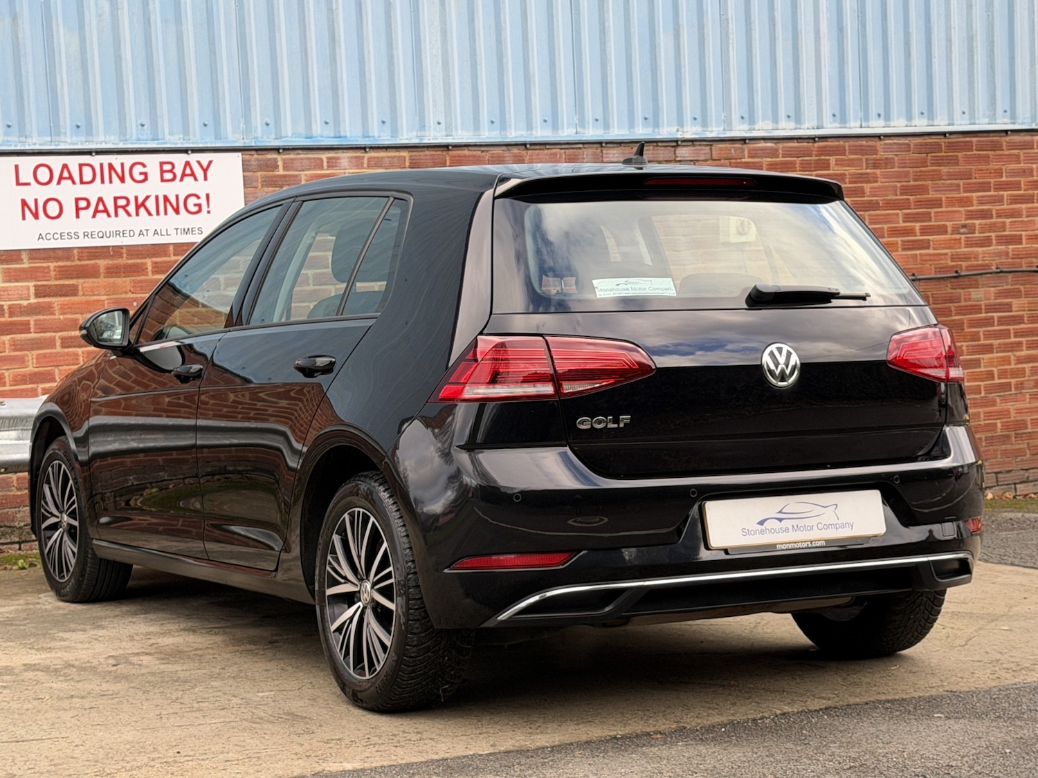 Used Volkswagen Golf 2018 for sale - 76963430: Photo 3