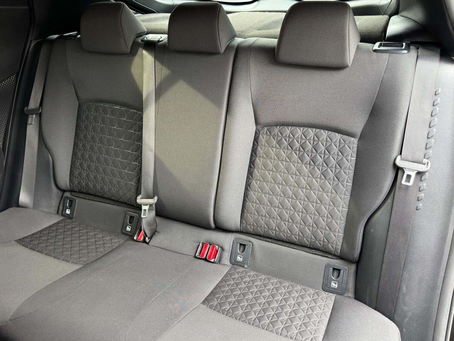 Used Toyota C-HR 2021 for sale - 76313936: Photo 20