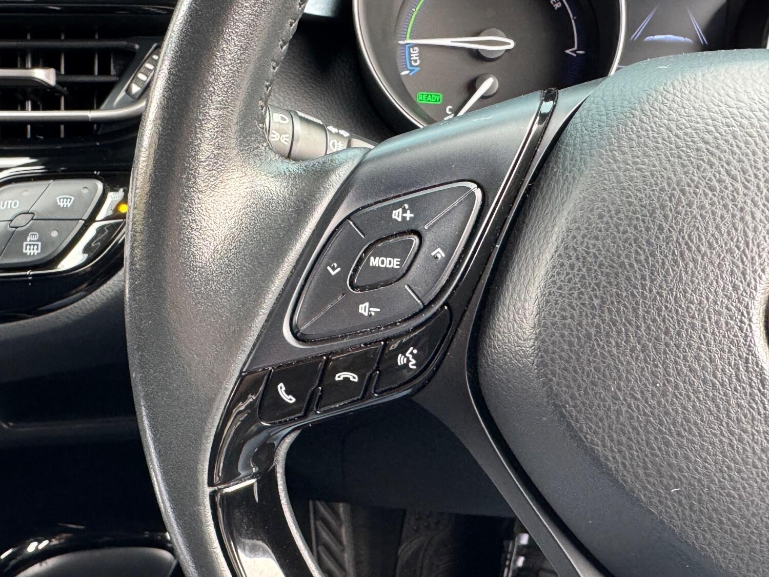 Used Toyota C-HR 2021 for sale - 76313936: Photo 28