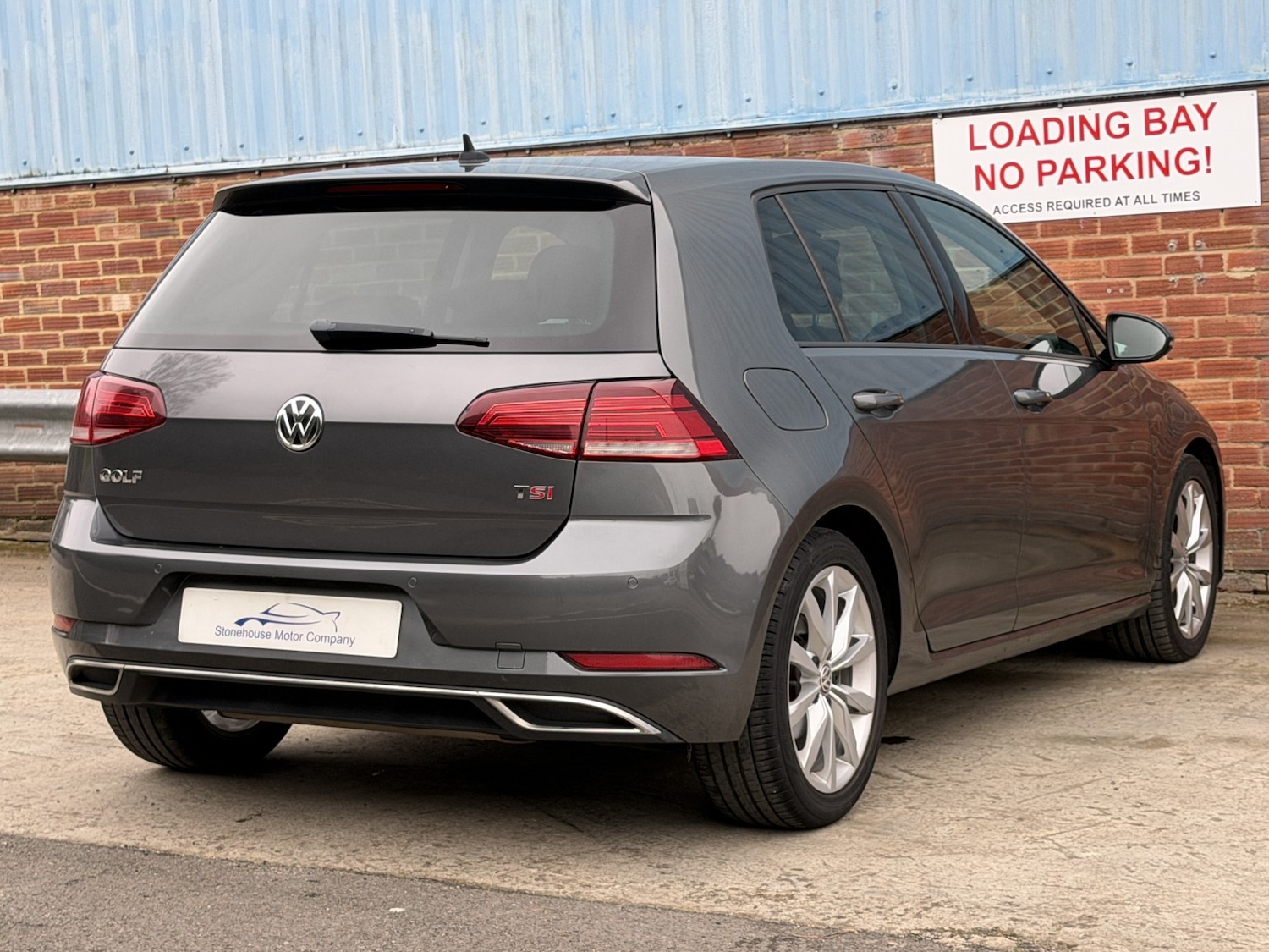 Used Volkswagen Golf 2017 for sale - 77822361: Photo 12