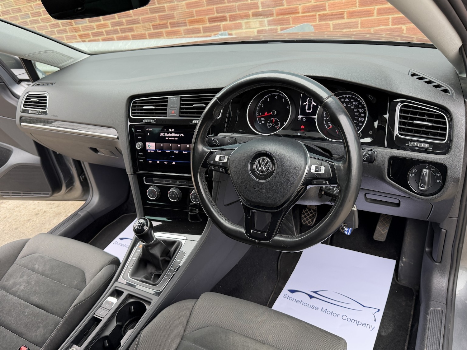 Used Volkswagen Golf 2017 for sale - 77822361: Photo 24