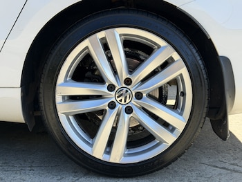 Used Volkswagen Passat 2014 for sale - 77938153: Photo