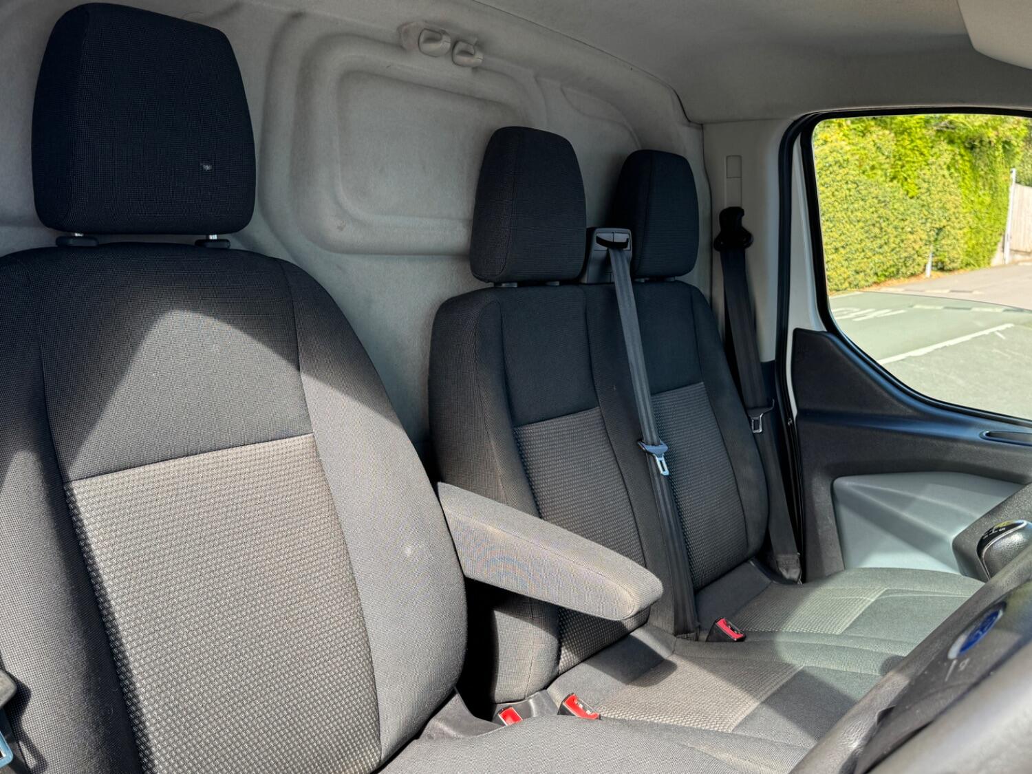 Used Ford Transit Custom 2018 for sale - 76107320: Photo 17