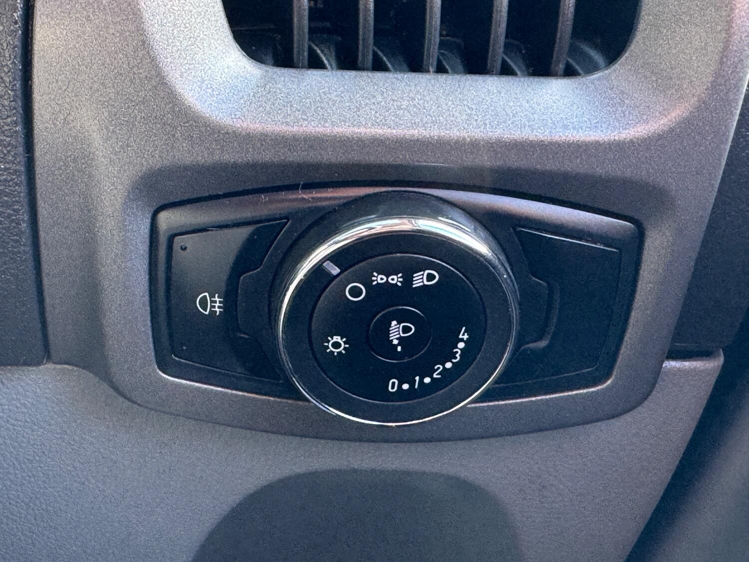 Used Ford Transit Custom 2018 for sale - 76107320: Photo 26