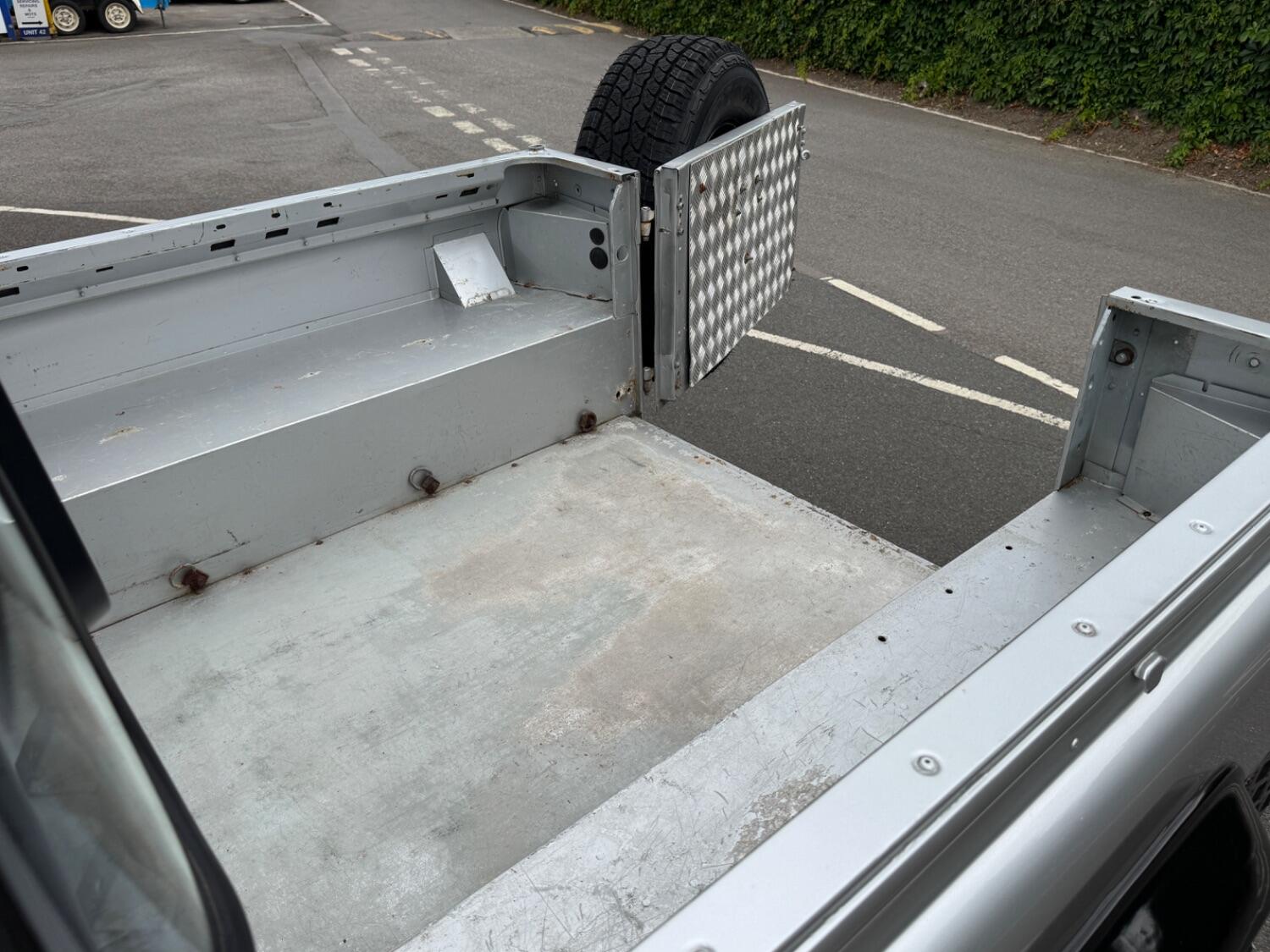 Used Land Rover Defender 2004 for sale - 76963347: Photo 15