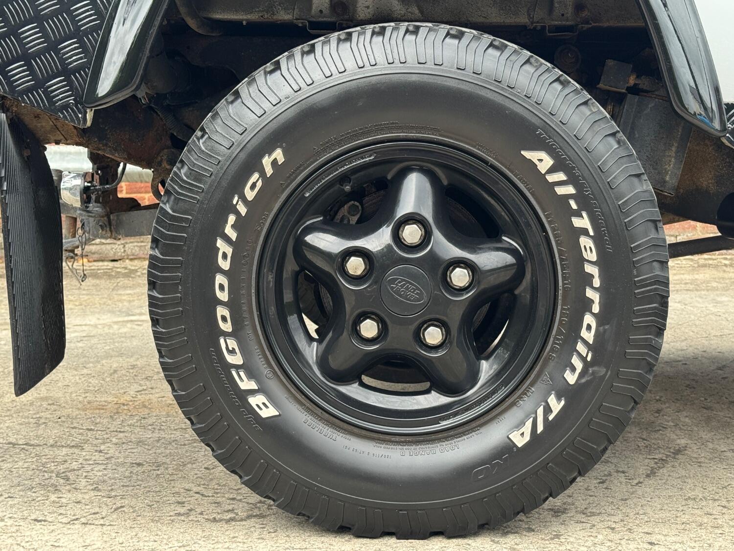 Used Land Rover Defender 2004 for sale - 76963347: Photo 39