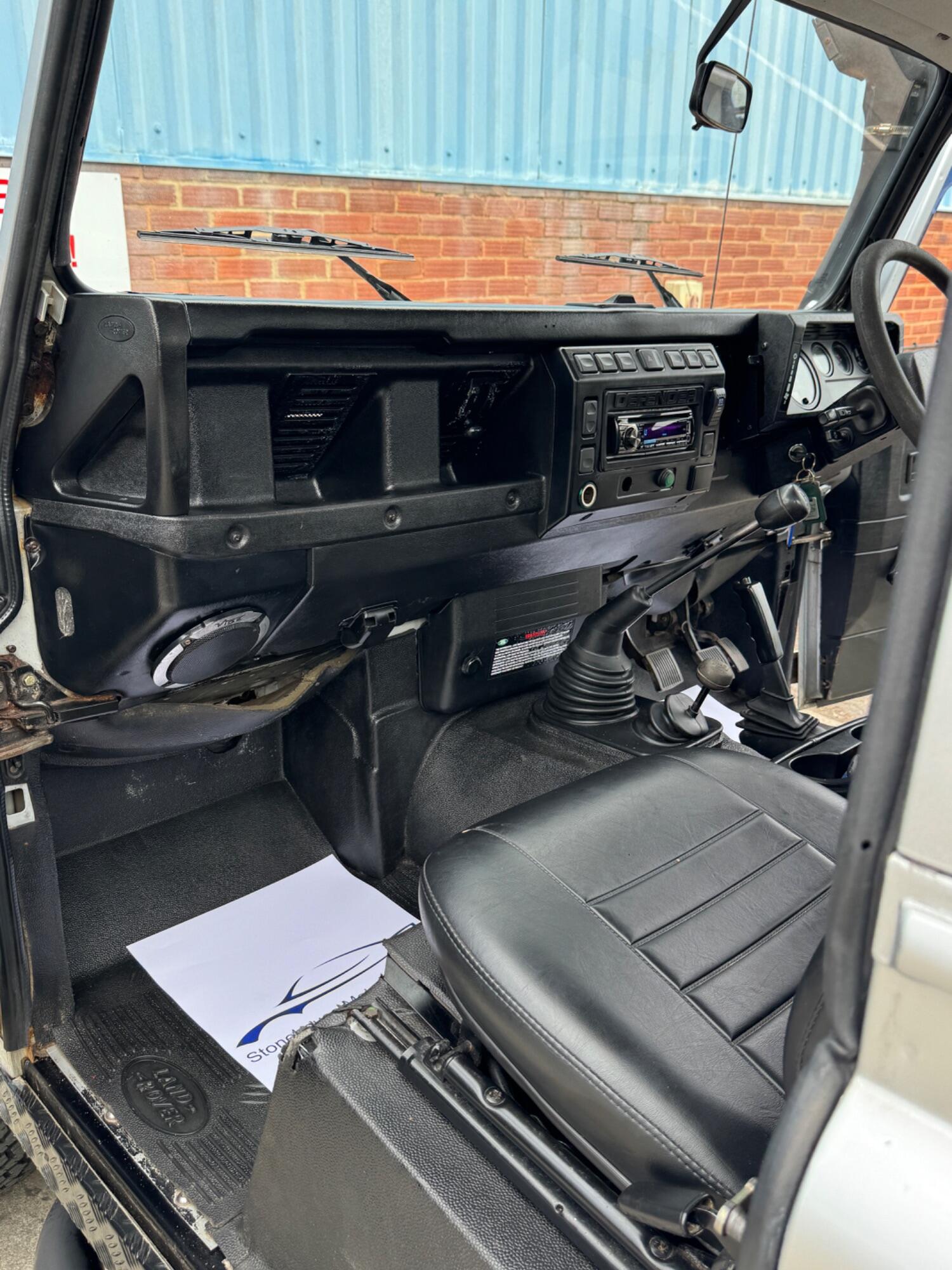 Used Land Rover Defender 2004 for sale - 76963347: Photo 9