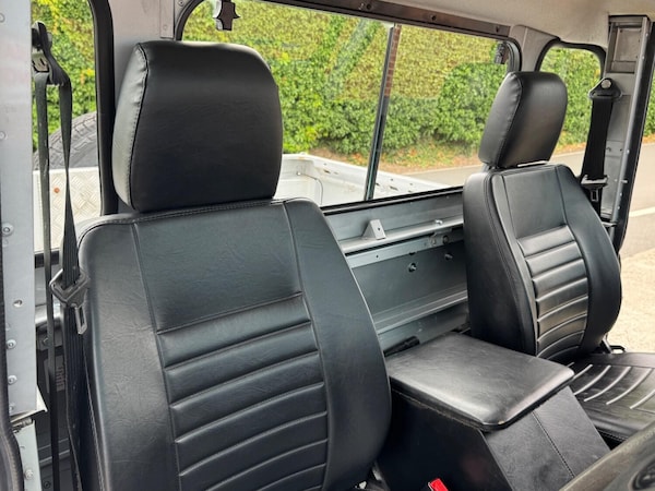 Used Land Rover Defender 90 2004 for sale - 75074244: Photo 11