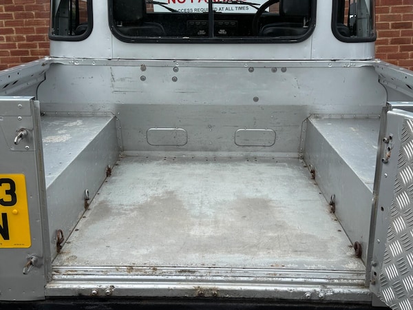 Used Land Rover Defender 90 2004 for sale - 75074244: Photo 16