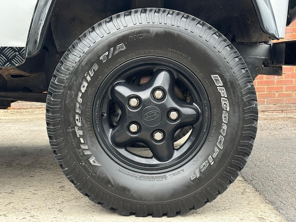 Used Land Rover Defender 90 2004 for sale - 75074244: Photo 30
