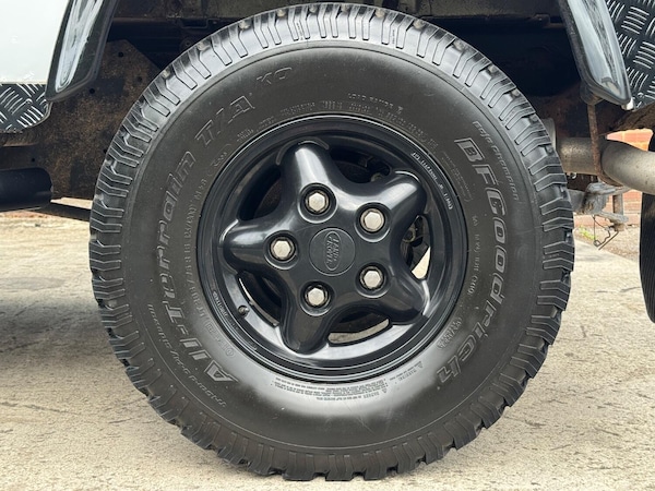 Used Land Rover Defender 90 2004 for sale - 75074244: Photo 41