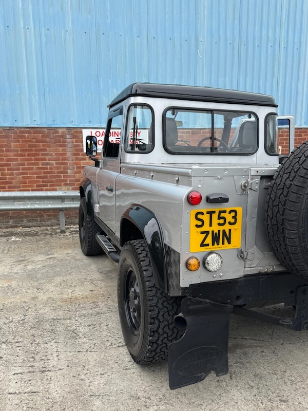 Used Land Rover Defender 90 2004 for sale - 75074244: Photo 8