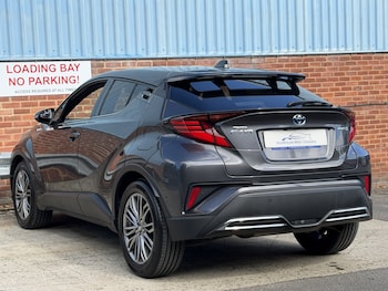 Used Toyota C-HR 2021 for sale - 78889060: Photo