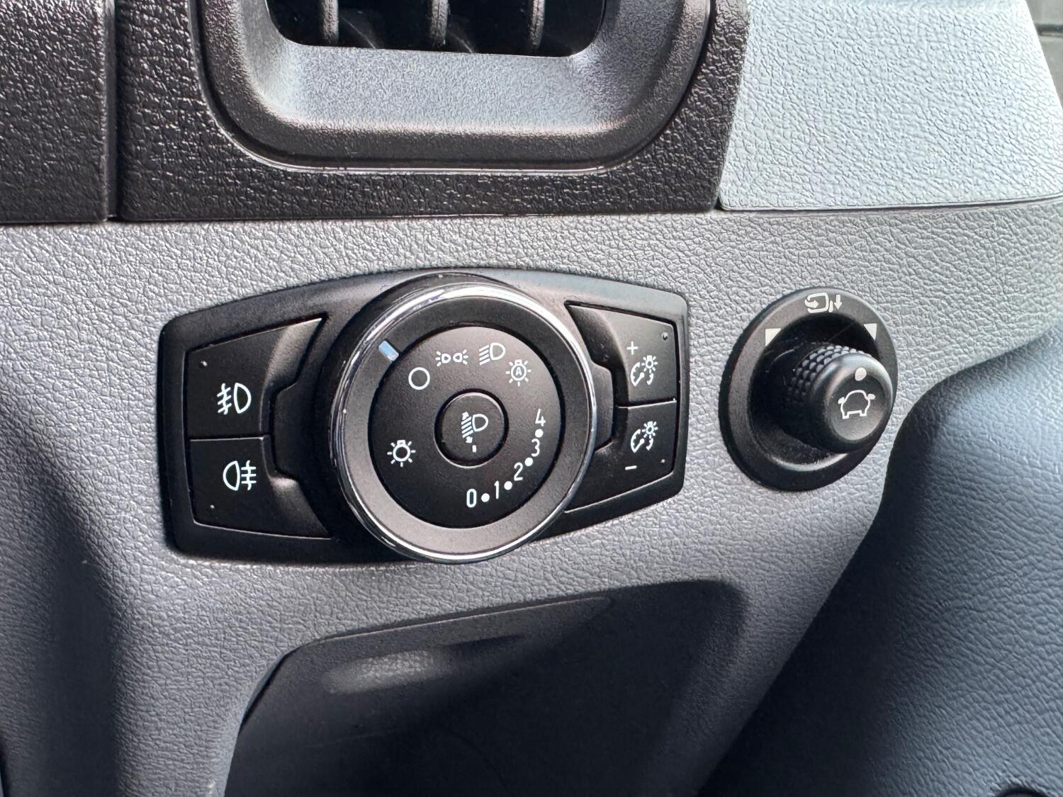 Used Ford Transit 2018 for sale - 75938249: Photo 33