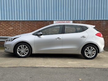 Used Kia Ceed 2014 for sale - 77423413: Photo