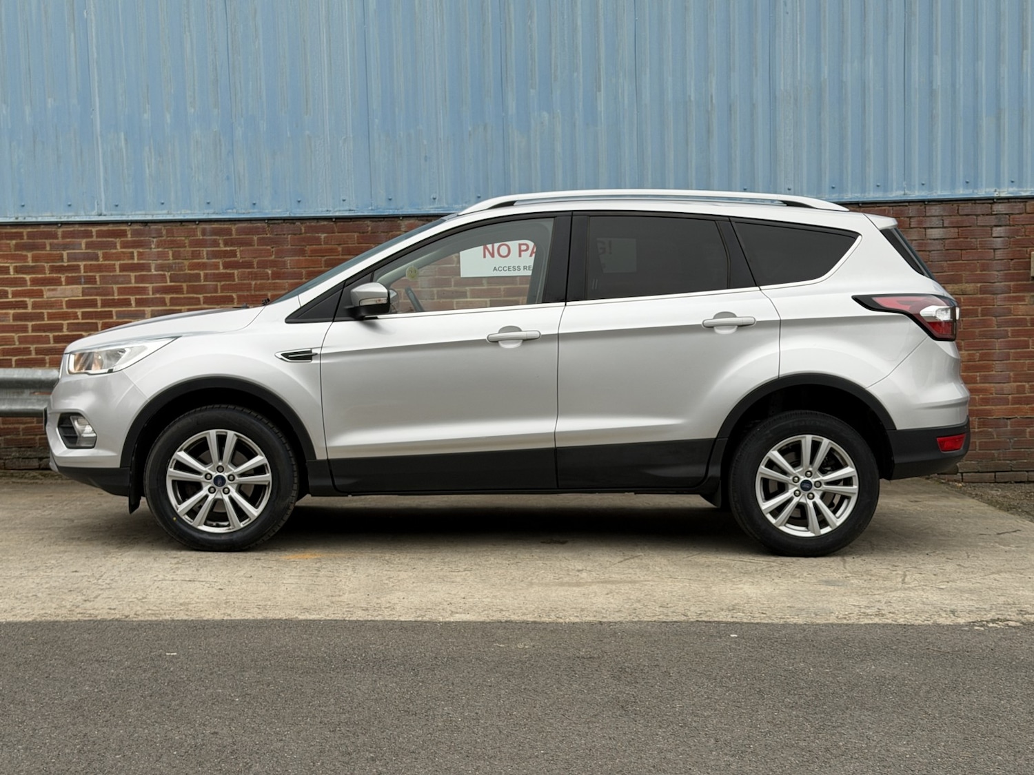 Used Ford Kuga 2018 for sale - 77792852: Photo 2