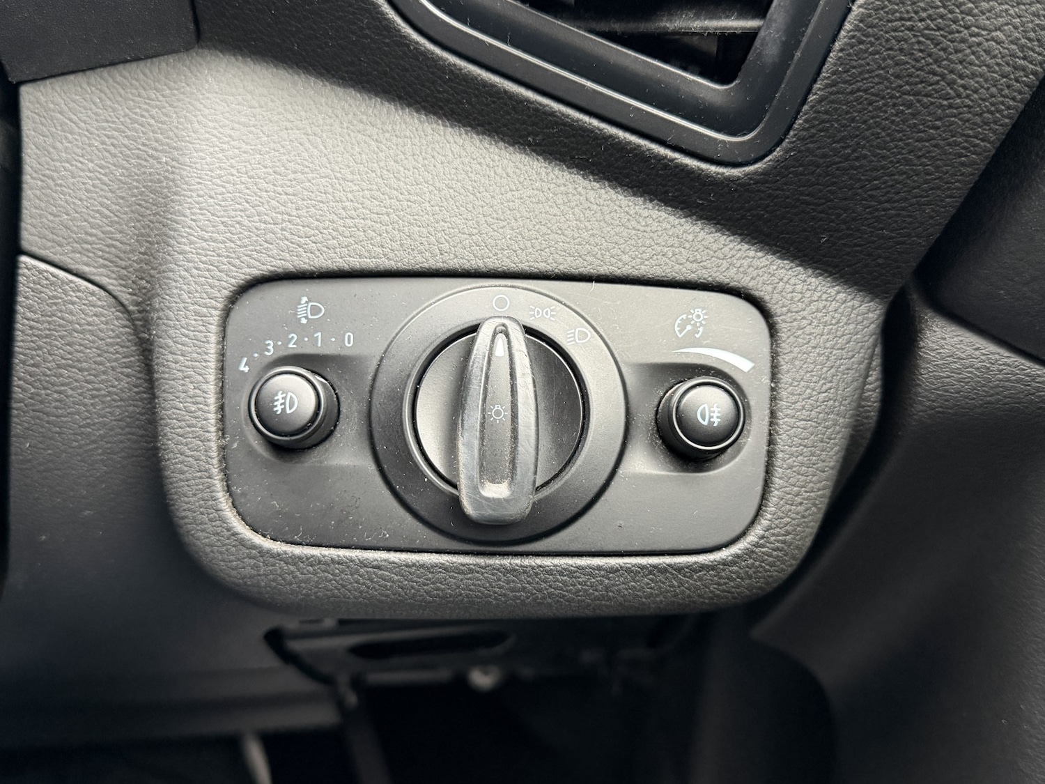 Used Ford Kuga 2018 for sale - 77792852: Photo 29