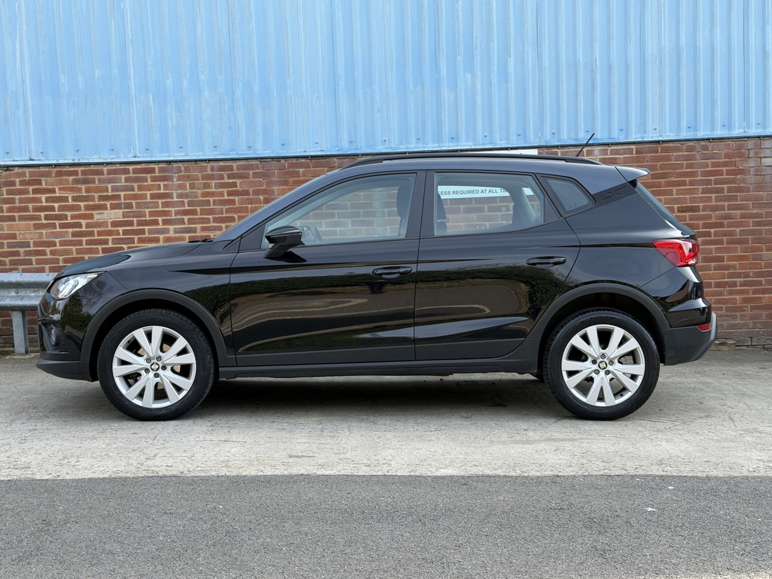 Used SEAT Arona 2019 for sale - 77968689: Photo 2